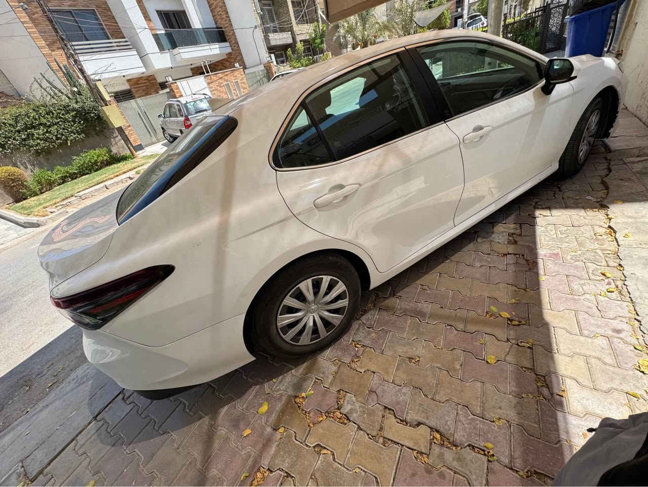 تويوتا كامري LE موديل 2022 بيها حادث امامي من امريكا الدعامية الاماميه بدله والبنيد وحادث خلفي في العراق الجنطه مصلحه عل بارد والدعامايه الخلفيه مصلحه ومصبوغه 

ماشية 90,441  كيلومتر قابل للزياده

• صبغ دعاميه خلفيه على كد الحادث 

المواصفات:

• شاشة

• كاميرا

• حساسات

• أوتو هولد

• بريك بصمة

• ليت زينون

• ليت LED

• تحديد سرعة

السعر 18,200$

القير والمكينة شرط

ما بيها أي مشكلة

رقم المالك
*********** بغداد, العراق
