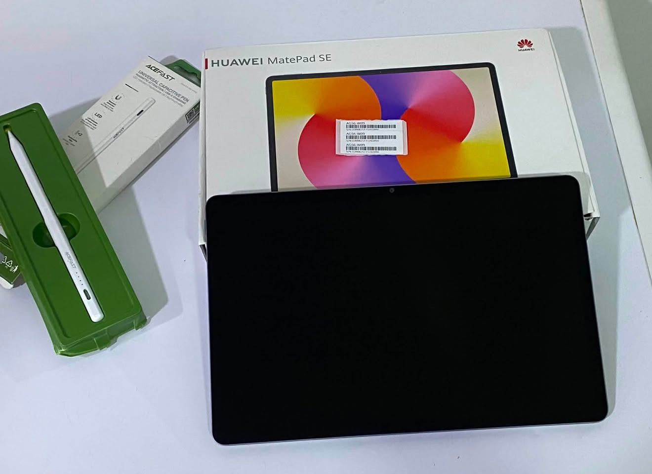 للبيع
Huawei MatePad SE 11 
✅ RAM 6GB
✅ Storage 128GB
✅ معالج Kirin 710A Octa-Core
✅ شاشة 11 إنش IPS بدقة 1920×1200
✅ بطارية 7700mAh
✅ شحن سريع 22.5W
✅ 4 سماعات ستيريو + HUAWEI Histen 9.0
✅ كاميرا خلفية 8MP + أمامية 5MP
HarmonyOS نظام 
✅ لون Nebula Gray
✅ موديل AGS6-W09
✏️ يأتي مع قلم لمس شركة ACEfast
💰السعر 175الف
للتواصل ***********
