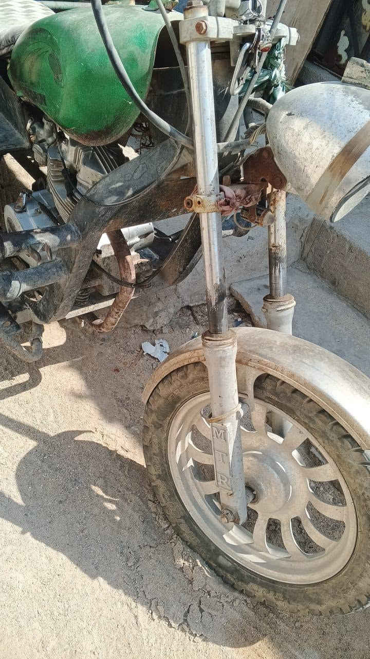 ستوته ادوات كفاله عشائريه فقط
مثل ماتشوف ستوته حلوة مرتبه تايرات ٣ جدد البدي نضيف مكينه حلوة عوزهه بس غسل مكاني الجزيرة سعرها ٦٥٠ وبيهه مجال جماعت ال٥٠٠ لاتراسلوني الشراي يتصل على الرقم ***********
