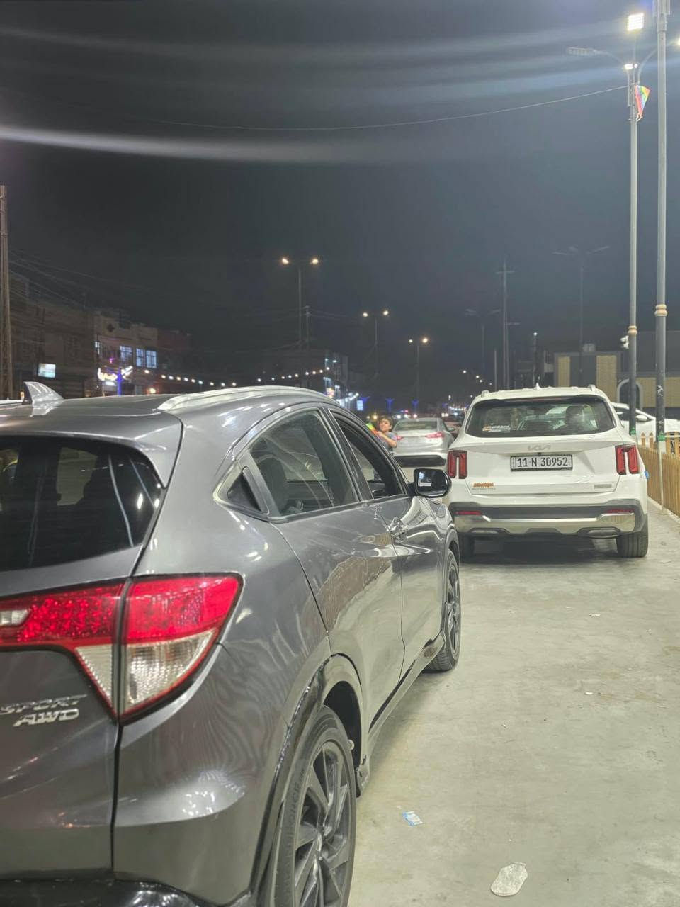 السلام عليكم هوندا HR-V موديل 2022 وارد أمريكي رقم بغداد
مكينه 1800 تنفس طبيعي كير مكينه مكفولة 
تخم تاير جديد حداديه جديده شاشه جبيره ابل كاربلاي أندرويد اوتو 
رقم الشاصي 3czru6h17nm769671
مكانها بغداد 
رقم ***********

السعر 110

نص مكتوب في الصور:
- BIDVARS
- BIDCARS