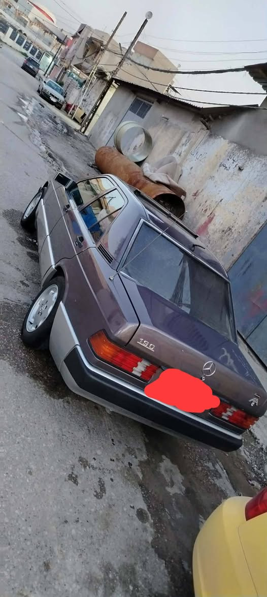مارسدس 190مديل 92 كير محرك بطه 2ونص فول مواصافات كير تومتيك صبق جماليه بيه طخه بجاملق  الكدام البيع او مراوس حسب القناعه العنوان موصل الرقم *********** بي واتساب
