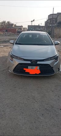كورلا موديل ٢٥ • بنزين • فئة LE