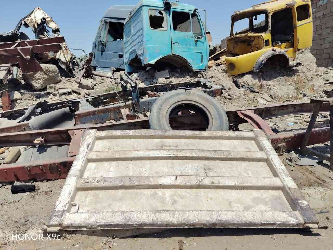 سلام عليكم باب ابو لعلم لبيع طول 140عرض 240 وجك نضيف لا نضوح ولا مفتوح تعليك وتنزيل سريع/***********/مكان فلوجه
