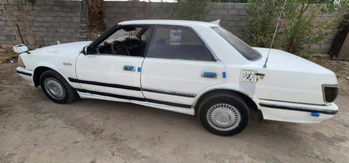 @السلام عليكم 
سياره هارتوب موديل 1990 كير اكسل محرك كفاله رقم انگليزي تحويل ثاني يوم مكفوله من الكصه ونقل جثه وشاصي 
لل استفسار 
***********
العنوان سماوه سوير
