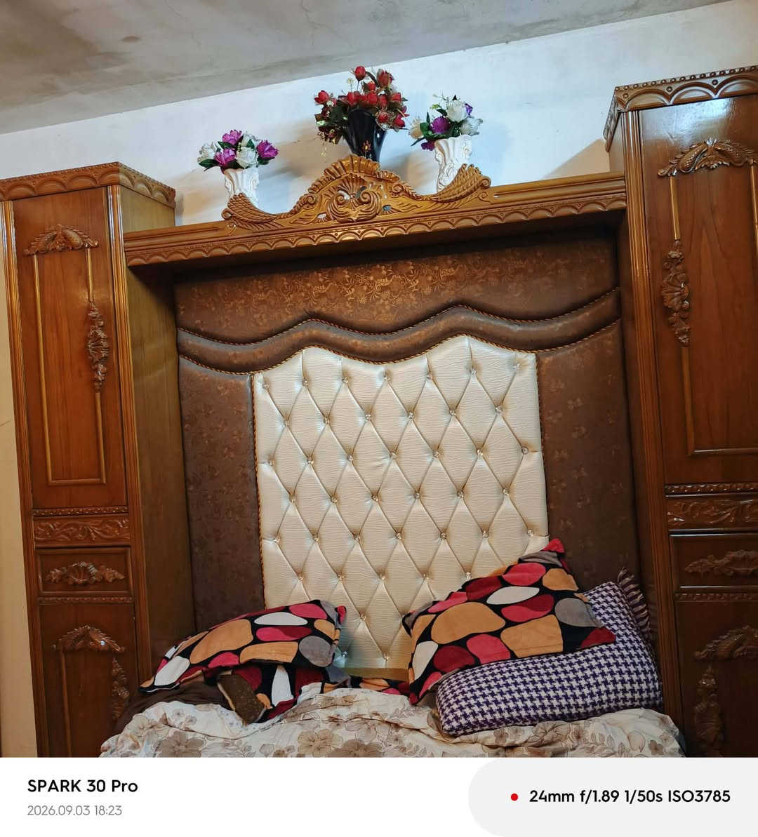 السلام عليكم غرفه للبيع 
مفصلها علا ايدي جديده 
قبل ٦ اشهر من فصلتها
للبيع سعرها مليون و700
فصلتها بمليونين ونص مصارلها شي 

رقمي ***********
