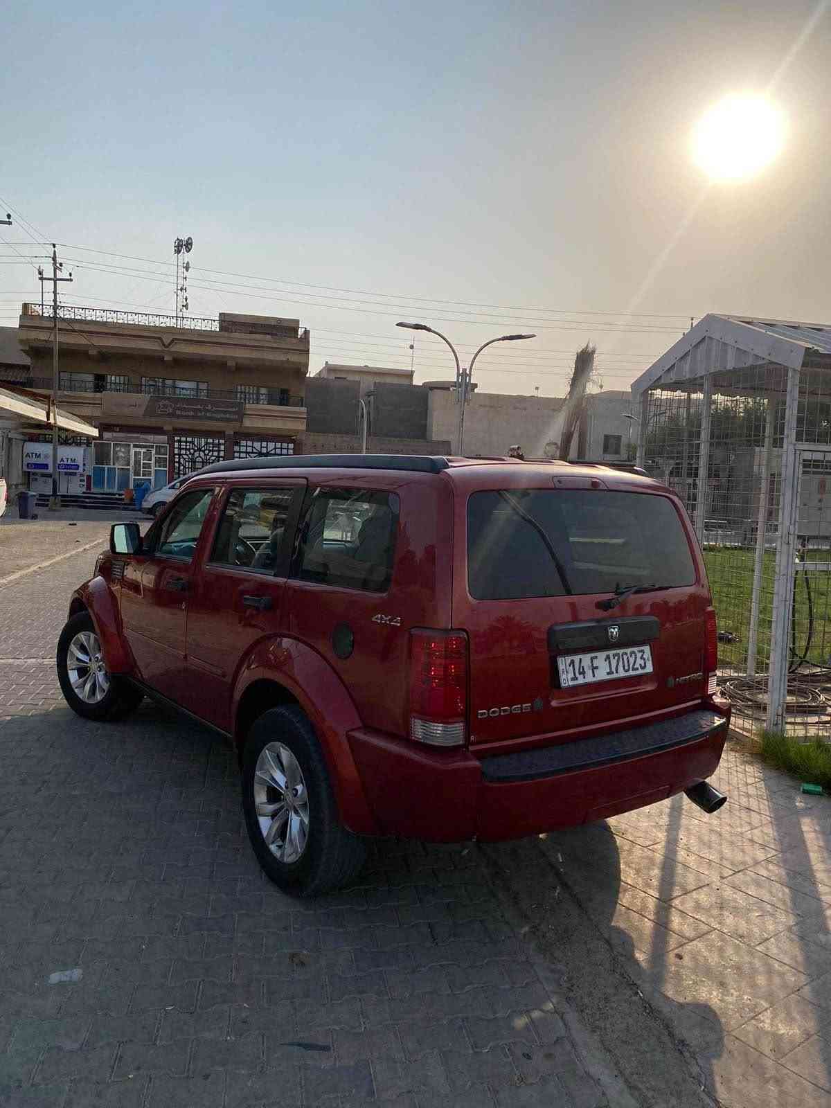 دوج نترو 2009
كير محرك مكفول
بيها قطعتين صبغ
رقم بصره مشروع وطني 
السعر 75
*********** الزبير, البصرة
