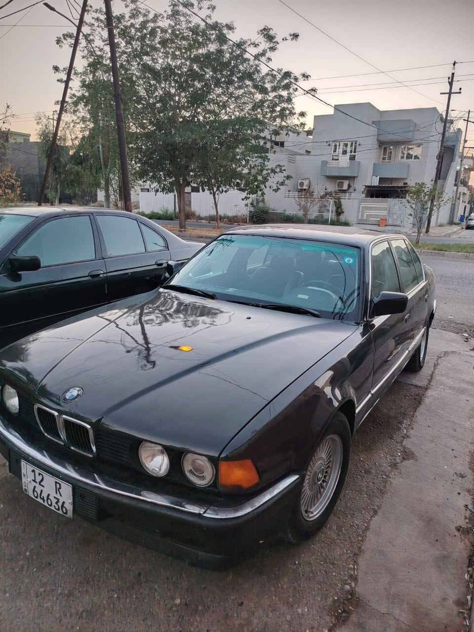 بي ام 735 موديل رقم وسنوية جديده السياره نضيفه وحلوه مال بيت مكان كركوك للاستفسار اكثر اتصل عل رقم *********** كركوك, العراق
