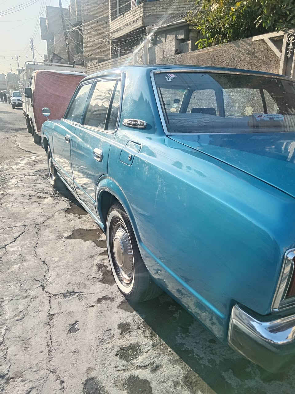 السلام عليكم كراون موديل 78 كير ومكينه بلاد تبريد شغال بغداد بأسمي السعر ٧٥ وبيها مجال مصبوغه للجمالية صبغ عام  للاستفسار ***********
