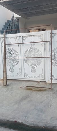 حديد • باب حوش خارجي • ١٨٠×٢١٠