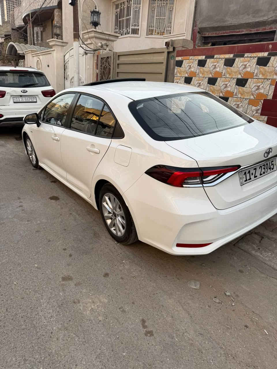 كورلا 2024 فول مواصفات رقم بغداد بأسمي ومكفولة ماشية 28 الف جداً جديدة بمعنى الكلمة استعمال شخصي وفول مواصفات رادار كشنات جلد فول تحكمات السعر 153 وبيها شي بسيط مكاني بغداد الزعفرانية ***********
