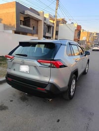 راف فور XLE • ماشية ٩١ الف • السيدية