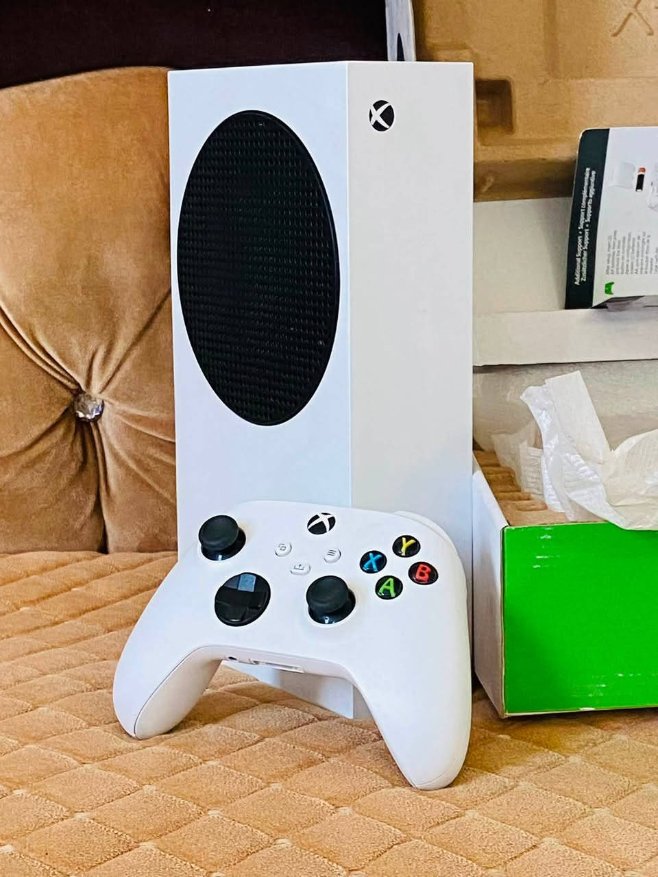 📣 للبيع: Xbox Series S (بحالة الوكالة)

الجهاز: Xbox Series S (نسخة رقمية بالكامل)

الهارد: 512GB SSD فائق السرعة

الحالة: شبه جديد، ستيكر المصنع لم يُفتح بعد

الملحقات: الكرتونة الأصلية، كافة الأوراق، الكابلات، واليد الأصلية

الأداء: يدعم حتى 120 FPS وسرعة تحميل خارقة للألعاب.

بيع او مراوس
***********
