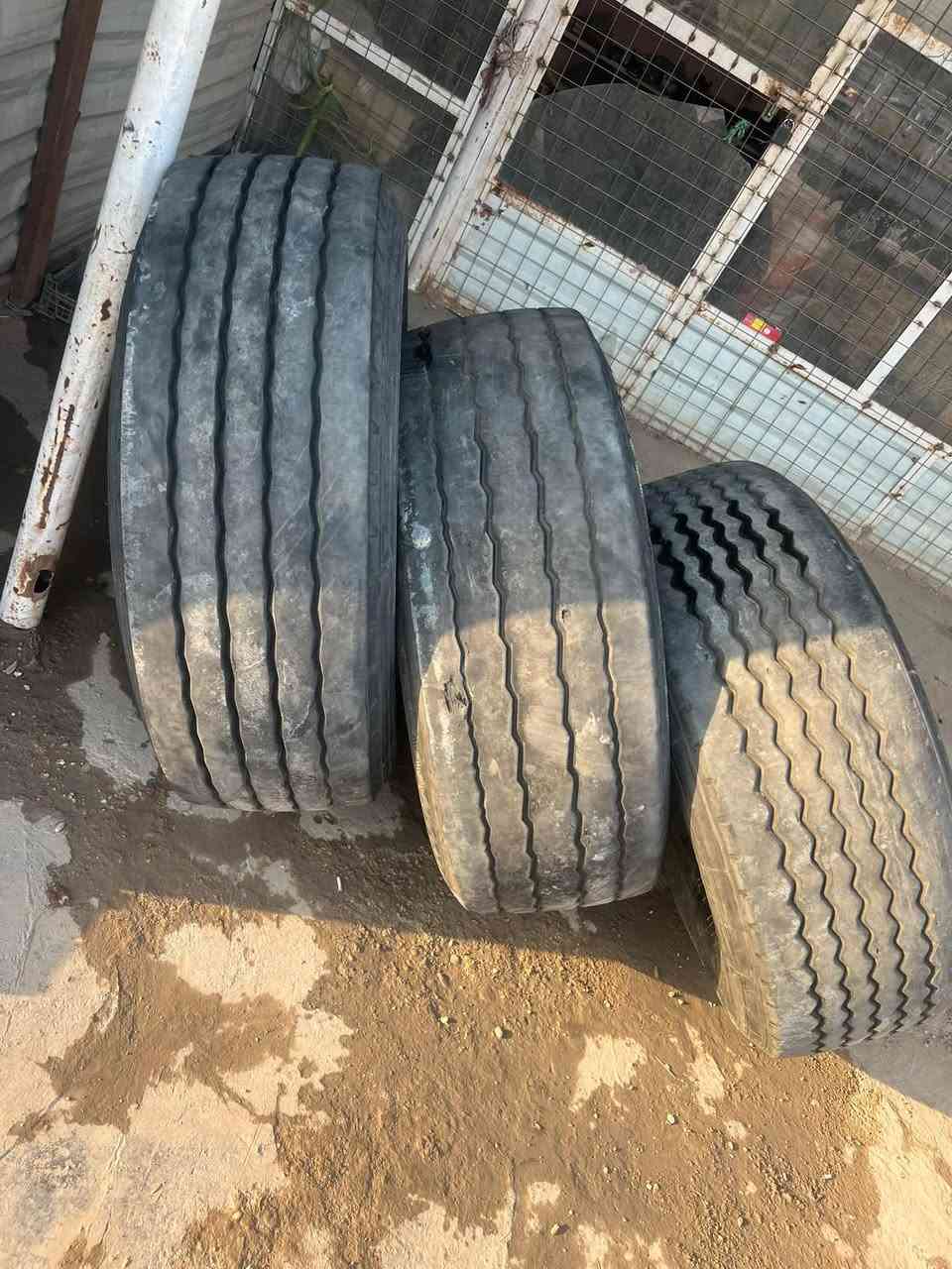 مره اخص الادمن سلام عليكم تايرات حرفش و22ونص باله كلش نضيف ونتاج2024و2025وبي 2026 ياباني وهندي وسلغافوريه وصيني  مكاني جبله رشايد  سكيب ***********
