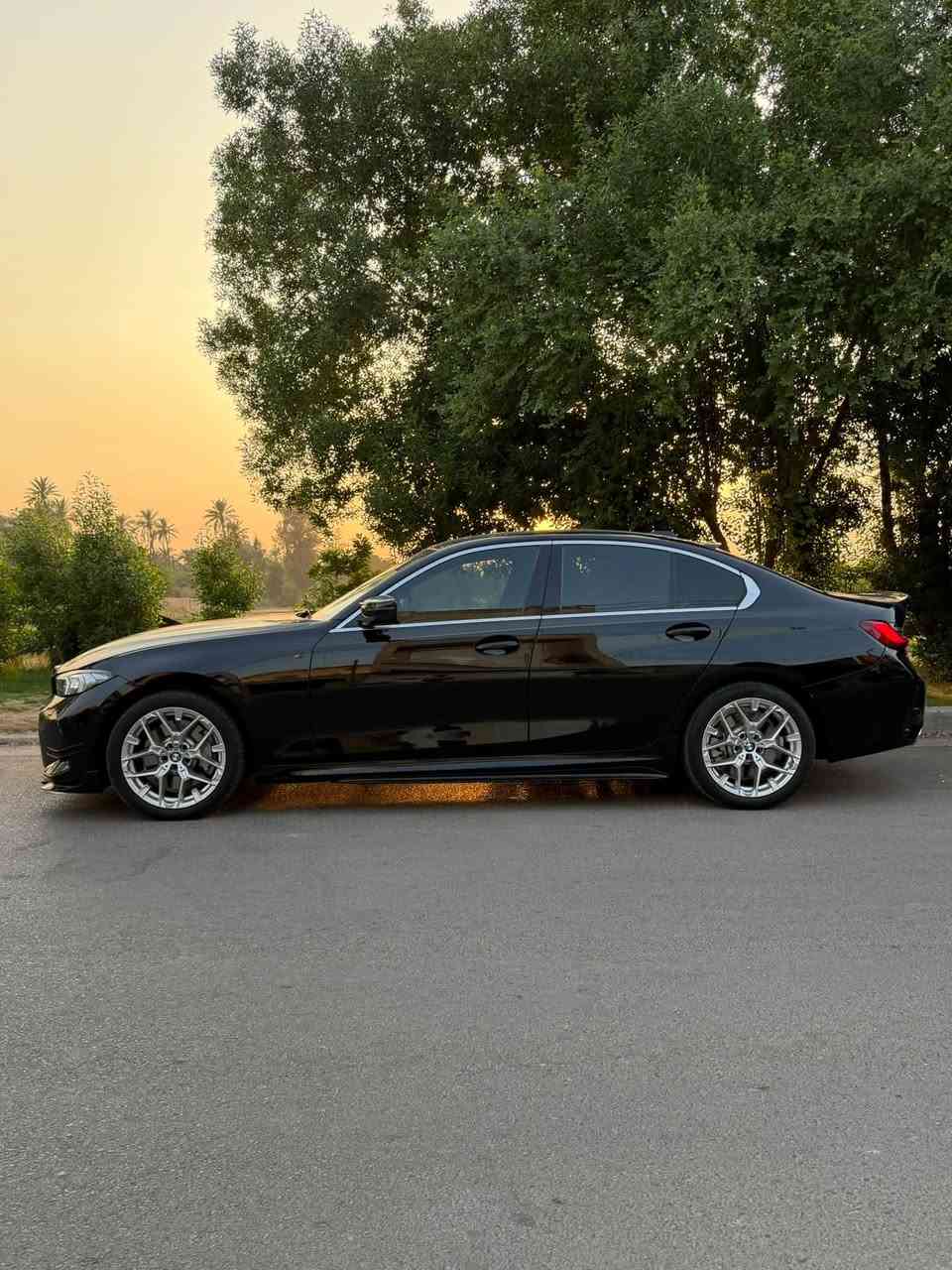 //BMW 330i

//وارد أمريكي (2025)

//الحادث بنيد معدل ومصبوغ
 +ايرباك

//ممشى:(25000km)

//تنوية ::الفحص قبل الشراء
 
//رقم المالك:***********
