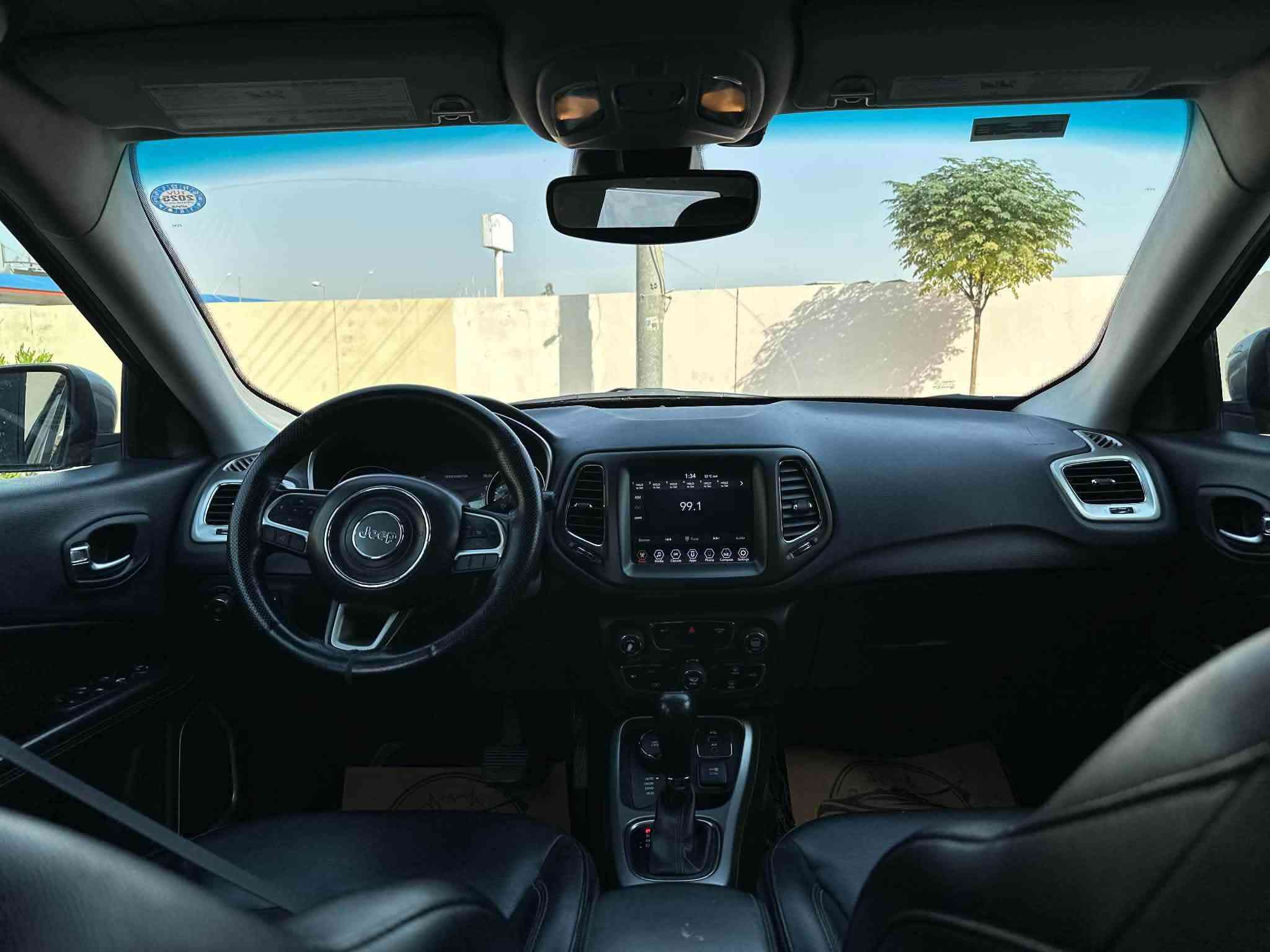 كومباس ليمتد • ٢٠١٨ • ٥٤٠٠٠ ميل
