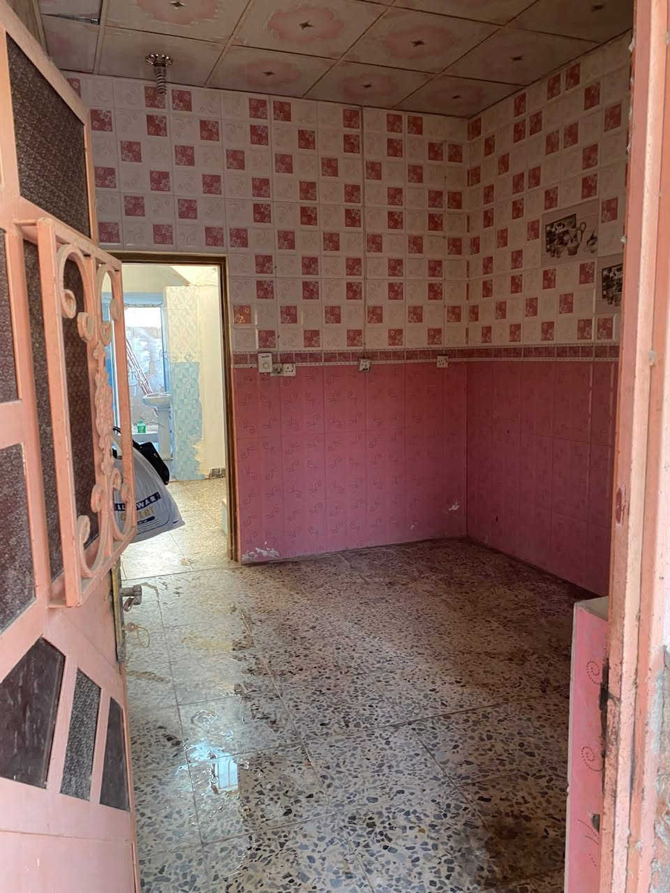 دار للبيع طابو زراعي سند 25مساحه 120متر تحويل ثني يوم التحويل ***********

