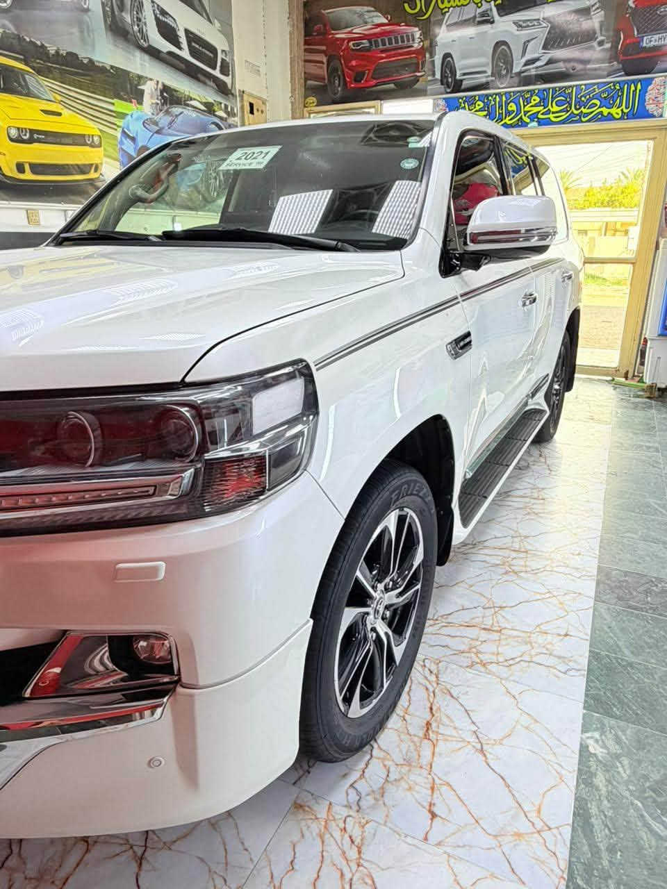 بيع مستعجل
تويوتا لاندكروزر 
​ (موديل 2021)
​المحرك: 6 سلندر V6 (سعة 4.0 لتر - 1GR-FE)
​الفئة / الوكالة: G.X.R
 وارد جيهان للسيارات (Cihan Motors)
​المسافة المقطوعة (المشاي): 58,477 كم فقط
​الرقم والأوراق: رقم أربيل مميز (22F 62777)
​حالة البدن والفحص:
​السيارة مفحوصة في مركز (كار جيك)
​اللون أبيض لؤلؤي
​تقرير الفحص مرفق للشفافية مع الشاري
​المكان: واسط
​السعر: [ 51,000$$
​رقم الهاتف: ***********
بيع مستعجل
