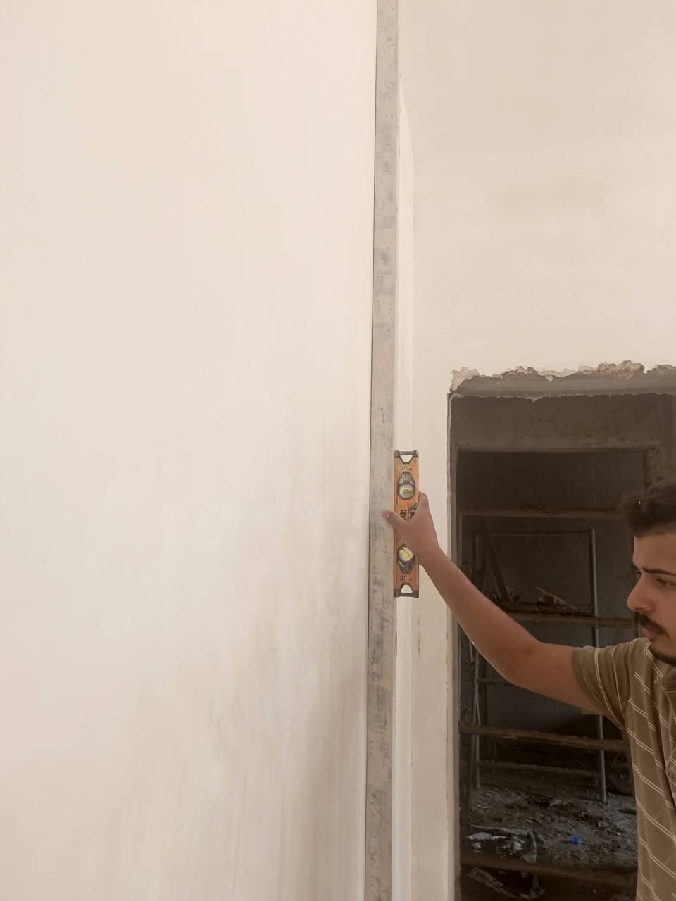 السلام عليكم
كادر (تشميع داخلي+جص+بورگ)

كادر أربع خلفات 

شغل هندسي درجة اولى

 بالخيط والگبان

نشتغل داخل بغداد فقط

رقمي اتصال+واتساب

:***********

