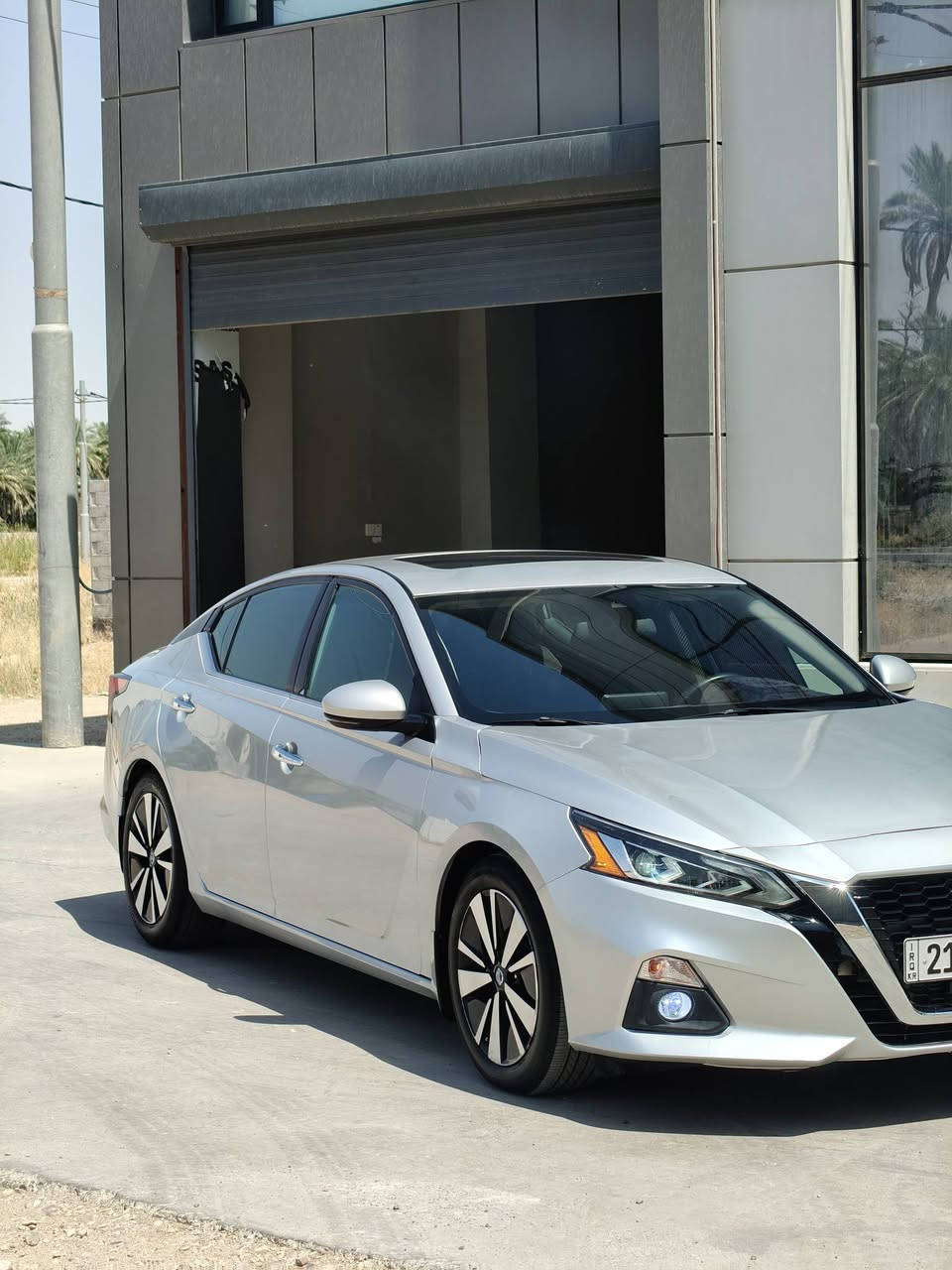 السلام عليكم تحياتي للجميع
⚡NISSAN ..Altima..2021.SV.Plus⚡
⚡نيسان...التيما ..SV..Plus  
......................................
الفئه  SV..Plus
موديل 2021
لون سلفر
محرك 2500
بصمة تشغيل
ابواب بصمة+ بصمة صندوك
تشغيل عن بعد
فاتحة سقف (سلايت )
شفتات سترين (گير ستيرن )  
نظام قيادة أليه
رادارات 360° درجة
رادار امامي (توقف ذاتي)+تحديد مسار
رادار جانبي+توقف ذاتي
رادار خلفي (توقف ذاتي)
كامره خلفيه
حساس خلفي
كشنات كهربائ
كشنات تدفئة
ستيرن تدفئة
فول تحكم ستيرن
كروس سرعة (مثبت سرعة)
أشاير مري جانبي
ويل كروم حجم 18
أكزوز رياضي (صالنصات رياضه)
لايتات فول زينون
................................................
سياره بيه فقط بونيد صبغ  ....كير محرك شرط فحص
سيارة ماشية 65الف ميل
رقم سليمانية  دولي سنوية رقم هزه كل جديد لغايه 2028  شرط تحويل وكاله
مكان سياره ديالى.. خانقين .استفسار اتصال رقم الهاتف  ***********
