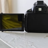 نيكون D5200 • نظيفة • توصيل مجاني بكربلاء