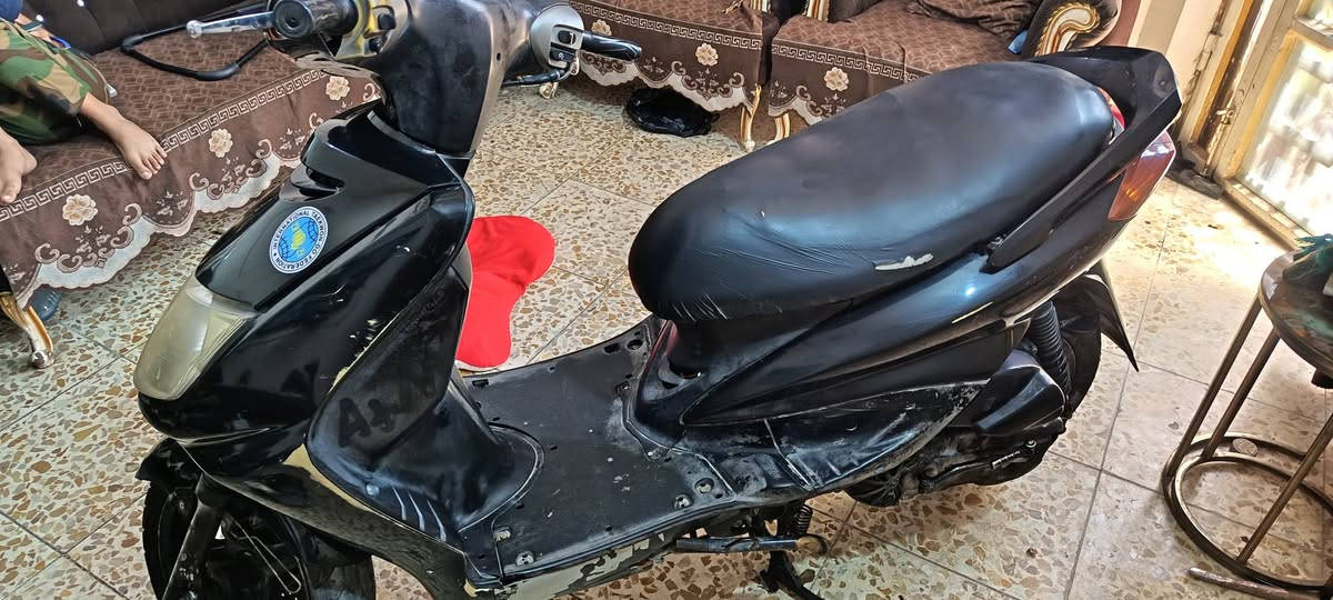 السلام عليكم سكنس نثيه ياباني ١١٠ سرعهت ستان حساس شغاله وجاهزه ومكينه تخبل والسعر ٣٥٠ مكاني بل شعله *********** مراسله جاهزه هندر وسلف
