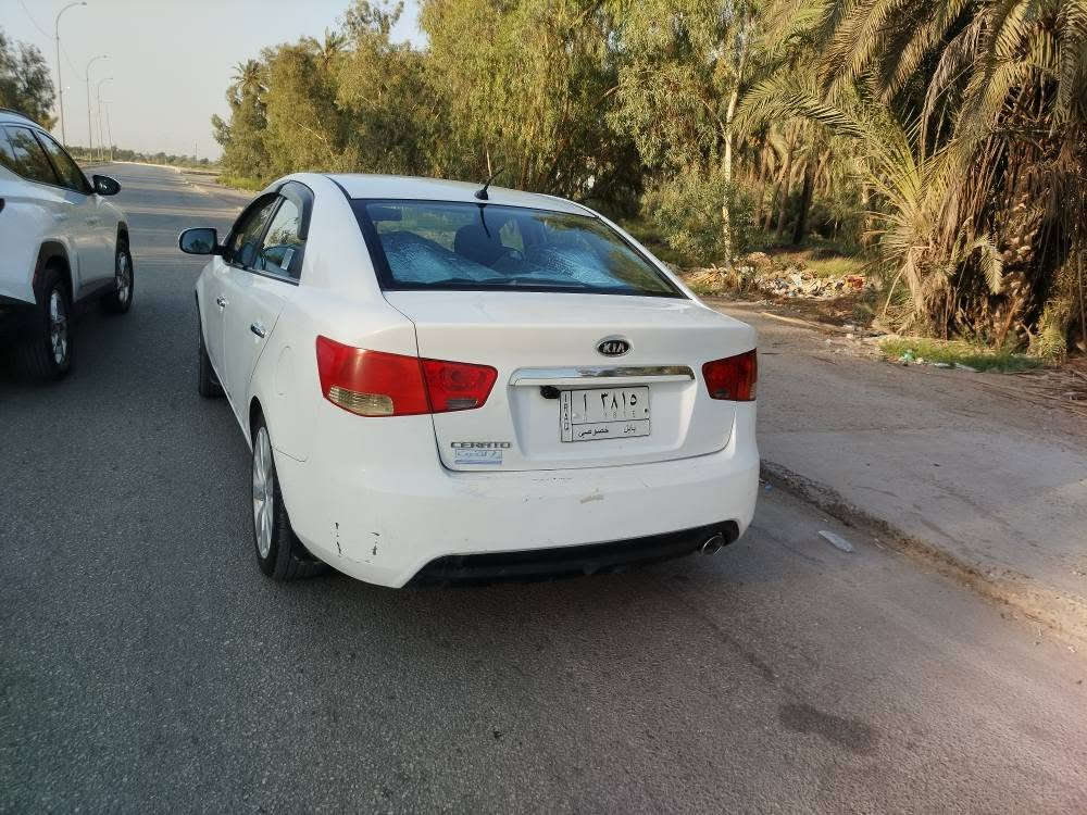 للبيع كيا سيراتو موديل 2011
وارد خليجي
رقم بابل 
بيها جاملغ خلفي صبغ
وبيها شبر بخشم البنيد 
سنويه لغايه2027
مكينه لاتبخير ولا تنقيص وگير وحداديه وتبريد
وتخم تاير كلها درجه اولى 
ماشيه 176 حقيقي
السعر92 
مكاني بابل شارع60 مجسر الثوره 
*********** حلة, بابل

