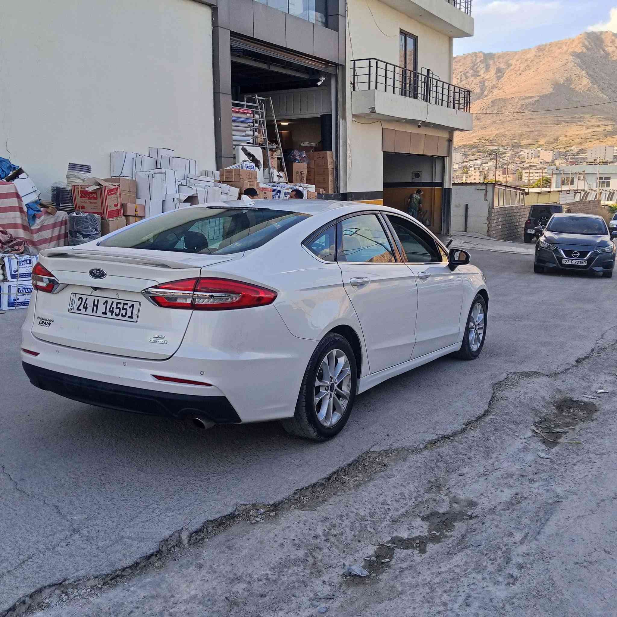 فورد فيوژن موديل ٢٠٢٠ محرك ١،٥ توربو
سياره وضع شريكه احلى من الصوره
سياره ماشيه فقط ٦٢ ألف ميل 
سياره 
گير ومحرك وتبريد بشرط 
سياره 
رقم وسنويه وهزه جديده 
رقم دهوك ورقم انگليزي
باسمنا تحويل اقل من ساعه
سياره 
قطعتين صبغ فقط 
جاملوغ و باب سايق صبغ بس
بدون دواخل بشرط 
يعني 
شواصي ولغود ودكم وايرباكات 
كلها وضع شريكه 
سياره 
فول فول مواصفات يعني Se
يعني 
كوشن كهربائ وهيتر ومساج 
شاشه وكاميره وحساسات
رادارات و بصمه تشغيل 
اكو هوايه مواصفات اخرى .. 
سياره
رقم شاصي موجوده مع صوره 
سياره
مكانها دهوك داخل دهوك وباسمنا
سعرها ١٠٧ ورقه ونزل ٦ أوراق كاميرا 
*********** واتس اب
