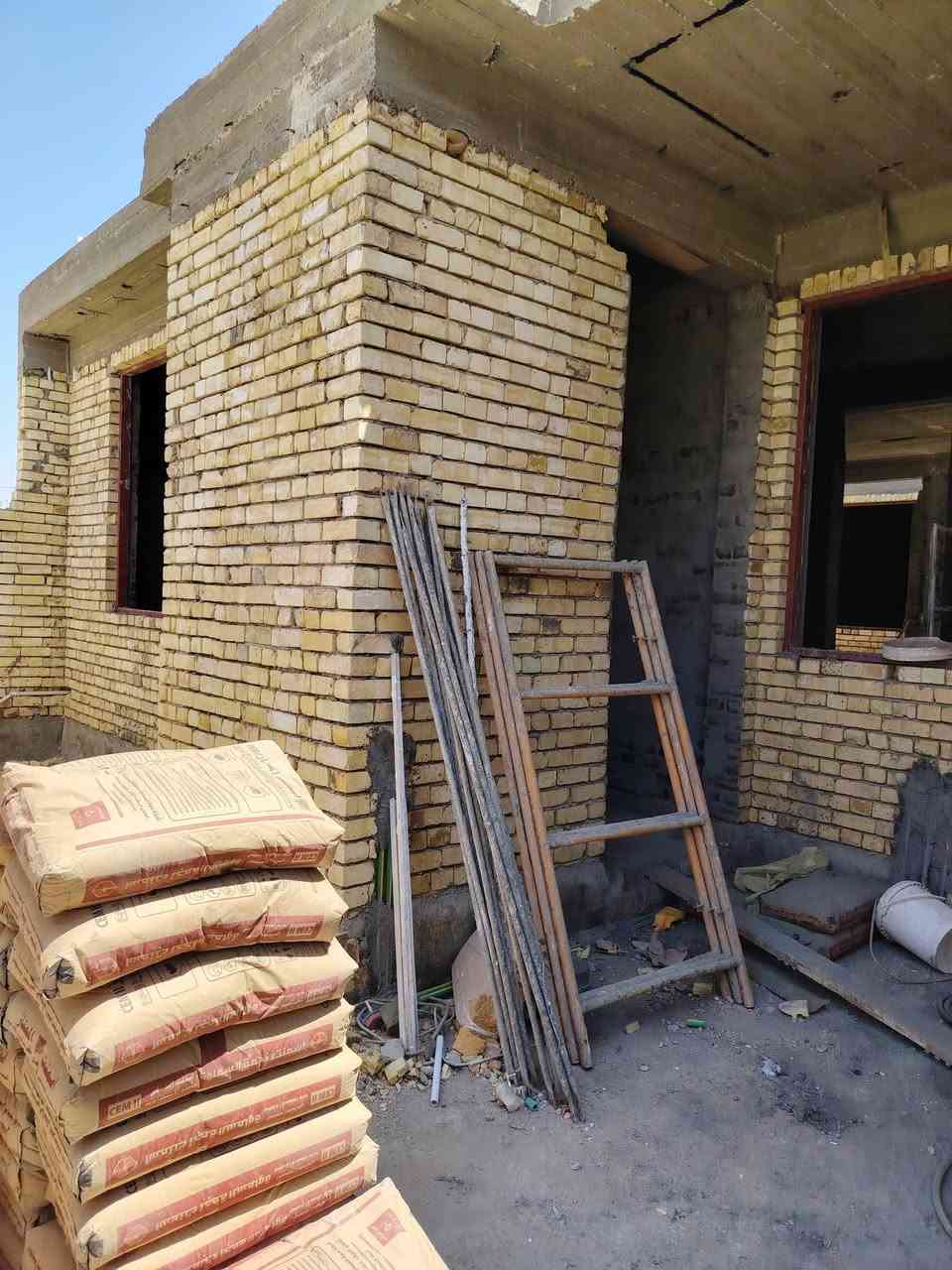 السلام عليكم هيكل للبيع في منطقة البكرلي الثاني نوع العقار طابو زراعي سند 25 تحويل مناشر باسمك مساحدة الهيكل 200 م طابوك جمهوري لبخ علية مي مجاري صبة نضافة كامل شارع تبليط السعر خاص ***********
