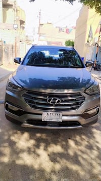 للبيع سنتافيه 2018  فول مواصفات 1/1   محرك 4 سلندر   رقم بغداد بسمي   ...