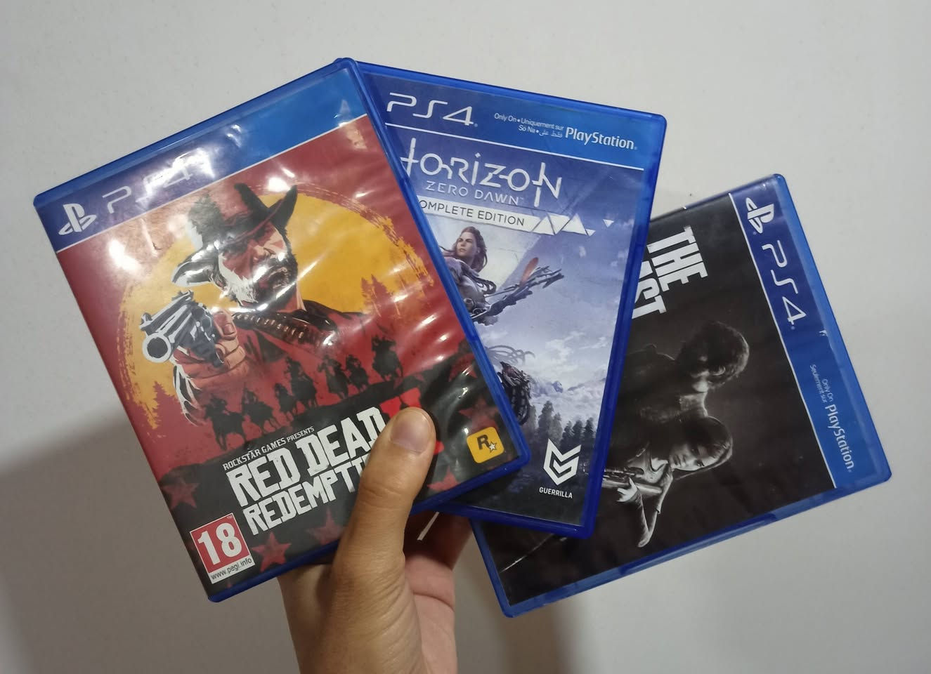 🎮🔥 للبيع PS4 أونلاين – 1TB 🔥🎮
✅ سعة 1 تيرا

✅  2 جوستك 

✅ 3 أقراص ألعاب
✅ الجهاز جاهز للعب والأونلاين

    جهاز نظيف 

💰 السعر: [240 وبي مجال]

📍 الموصل
 
تواصل رقم واتساب ( ***********)
