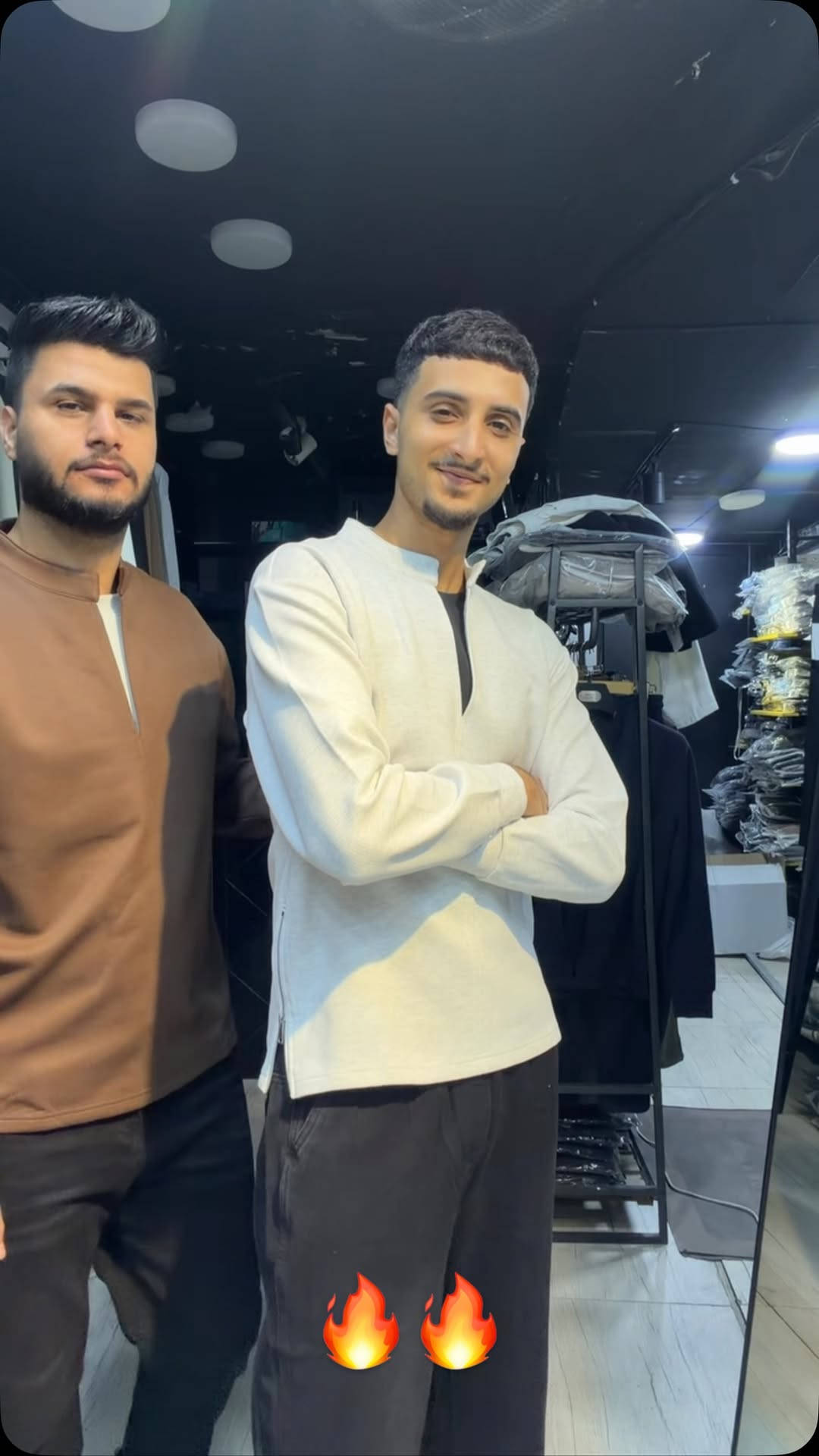 بلوز هاف • مقاسات M-2XL • توصيل جميع المحافظات