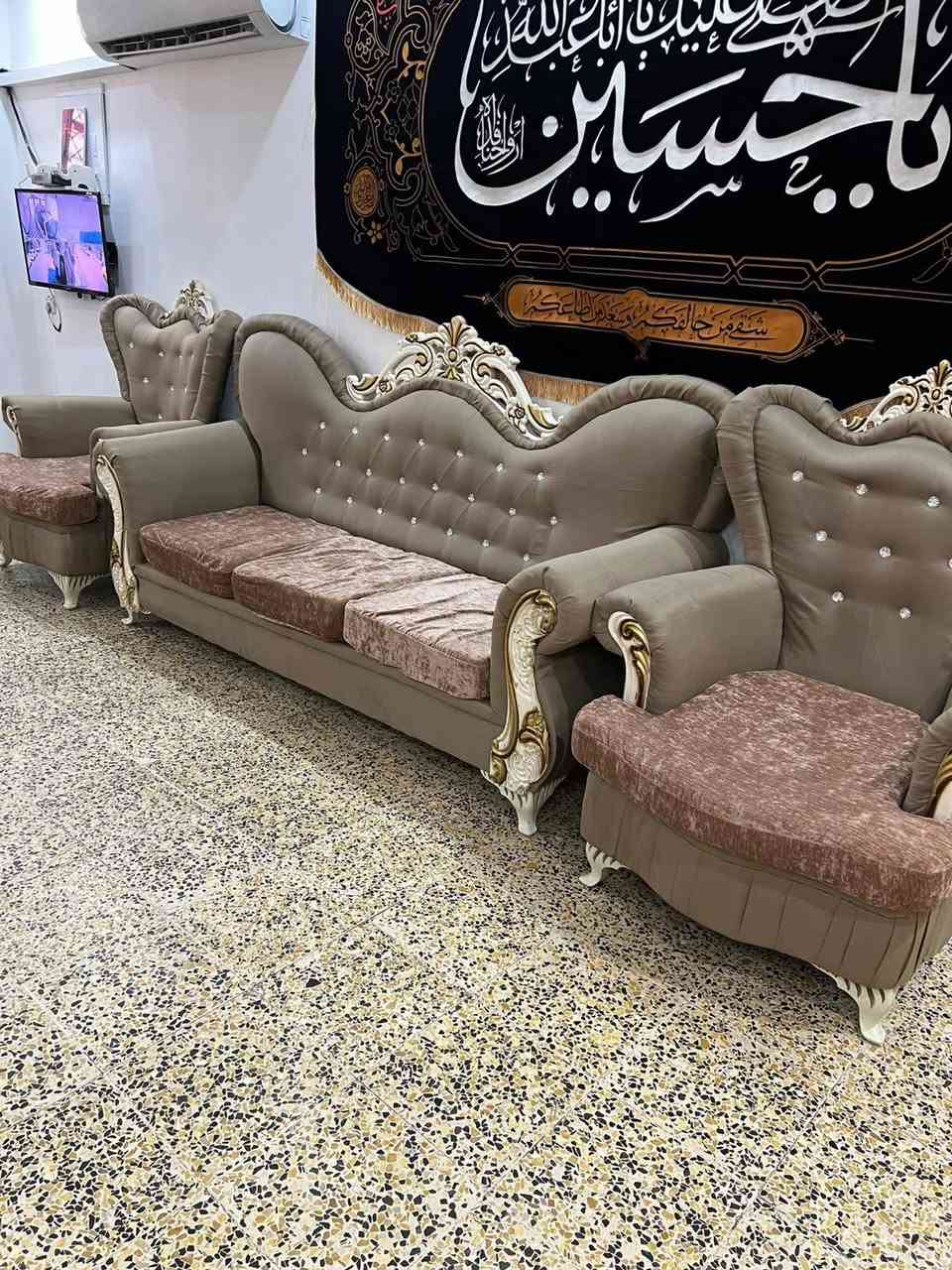 تخم للبيع تزكام نظيف السعر ٣٠٠ المكان الدوره ابو دشير شارع الضغط الاستفسار الاتصال ع هذا الرقم ***********
