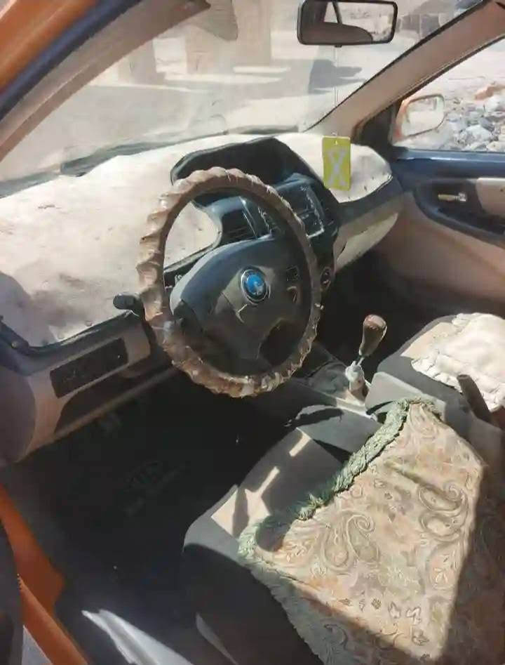 سلام عليكم  البيع جيلي موبل موديل ١١ مصفره 
هيئا اوغرامات رقم انكليزي كامله تحويل ثاني يوم مكينه اوكير  جديدة سعر ٢٥
***********
