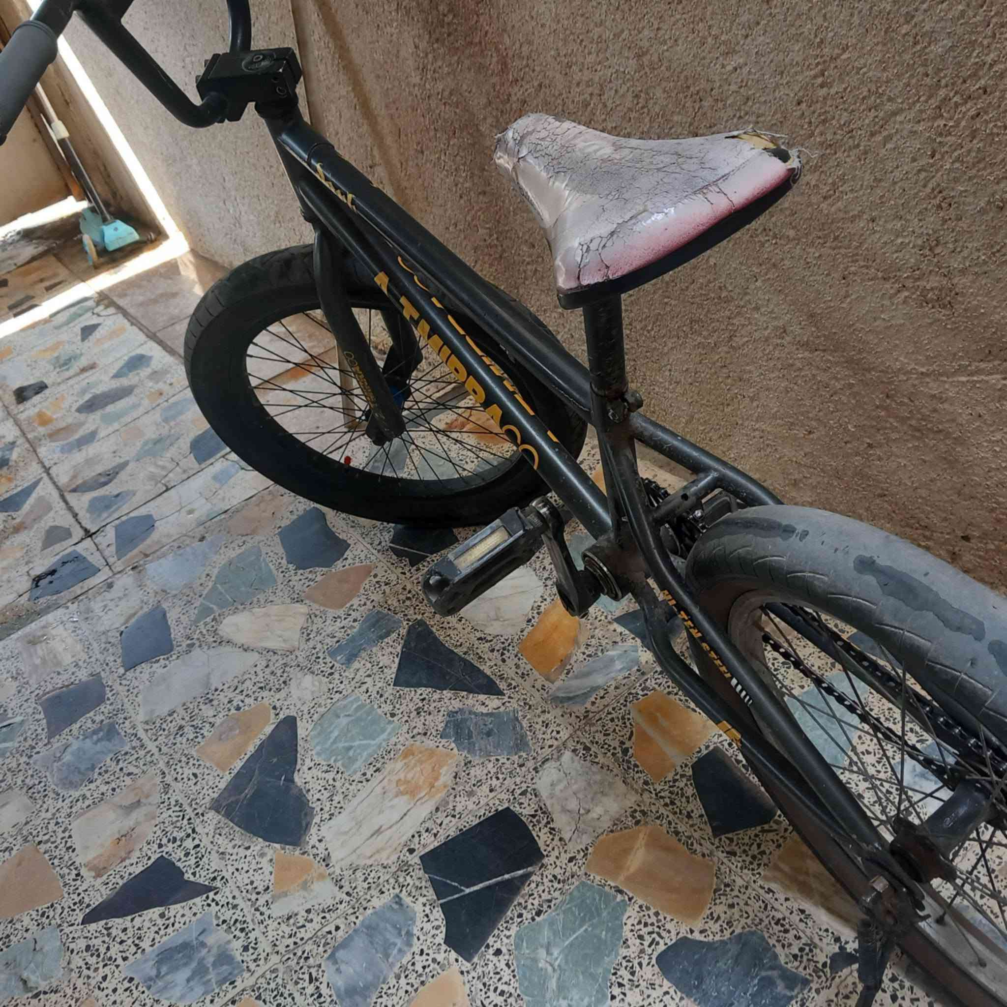 بايسكل BMX • نضيف جدا • قابل للشراي