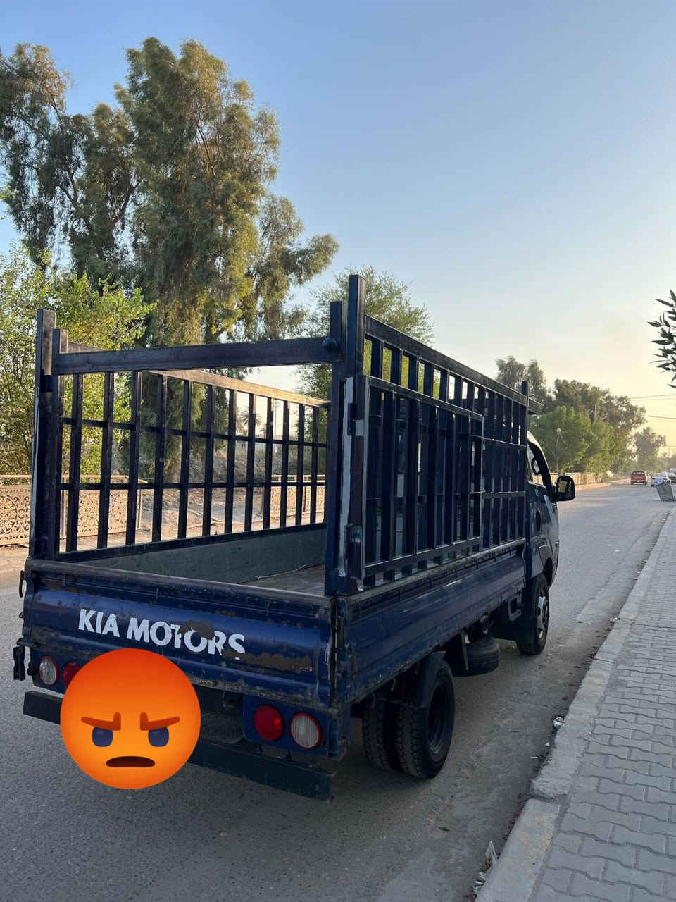 السلام عليكم
كيا  حمل   فحل  
موديل 2009 
رقم بغداد باسمي
وهاذ راعيها حسابه  
عبدالله نعمة 
رقم التواصل ويه راعيهاا
 ***********

