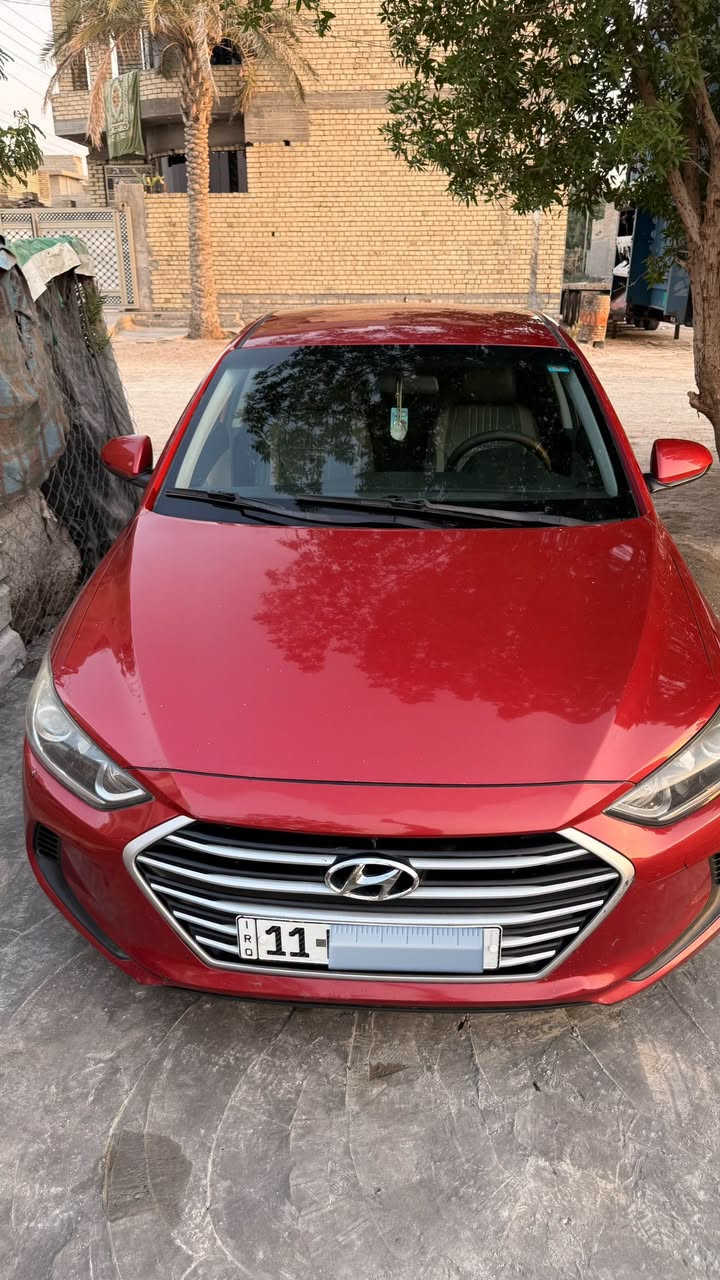 النترا 2018 نص فول محرك وكير مكفولات ماشيه 98000mi سياره نظيفه استخدام شخصي سياره جديده ضررها موضح بالمنشور عارضها 122 وبيها مجال 
***********

