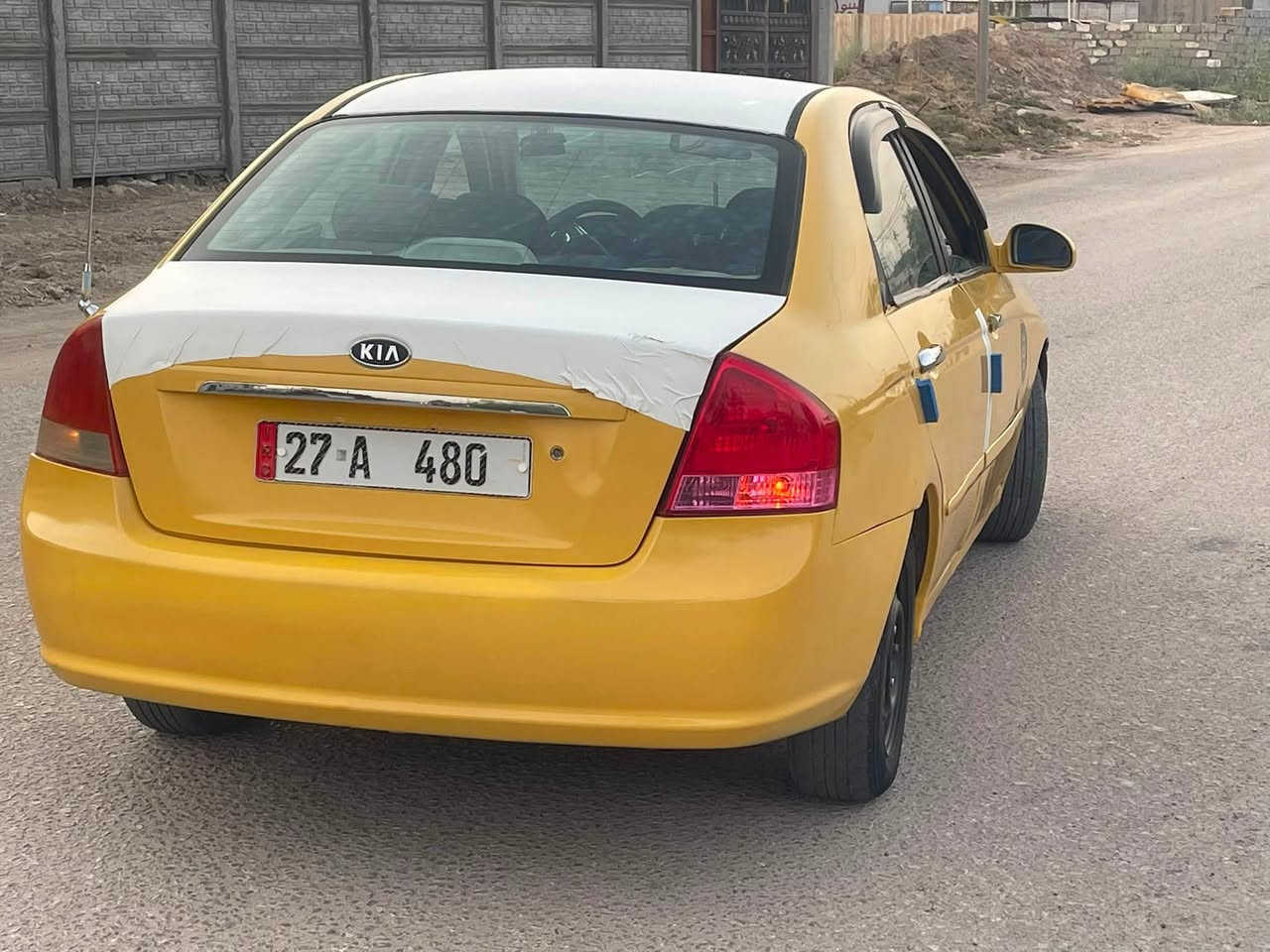 *كيا سبكترا 2009* 🚗
*المواصفات:*
- *السنوية:* لحد 2029
- *الرقم:* ذي قار مميز دوالي
- *المحرك والكير:* كفالة
- *الهيئة:* مصفرة وغرامات
- *الحدادة:* 70%
- *الكهربائيات:* كلها شغالة
- *التبريد:* يريد بس كلج كمبريسر

*السعر:* 62 ورقة مجال
*المكان:* بابل
*الاتصال:* ***********
