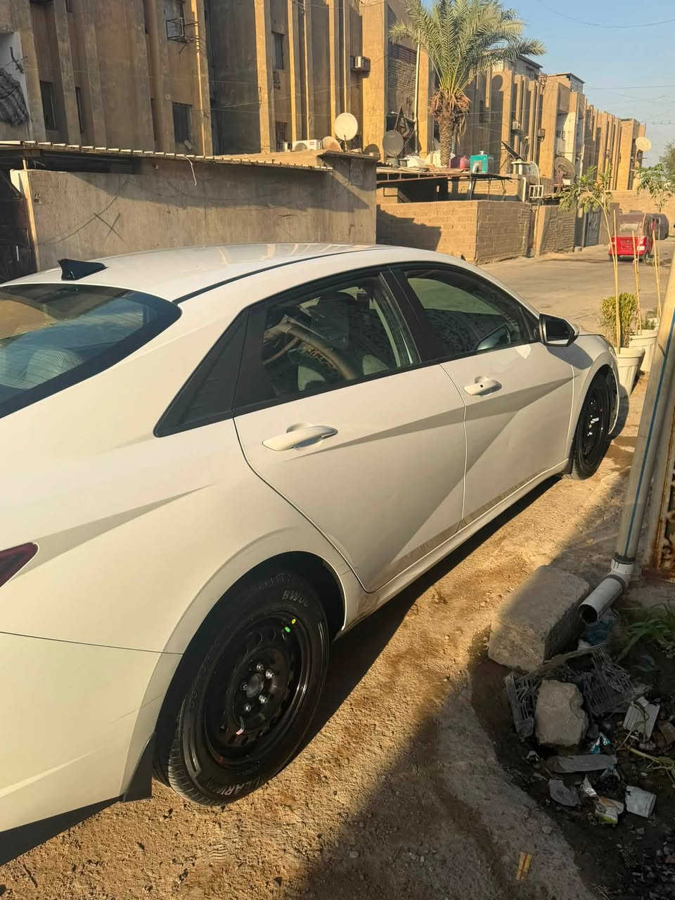 لنتره لبيع سياره ورد أمريكي بيهه باب لسعر ١٤٥ رقم لهاتف ***********
بغداد. بسمي تحويل ثاني يوم
