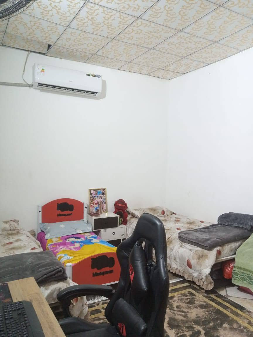 🔥لا تفوت الفرصه 🔥

بيت 🏠للبيع المساحه 100 متر حي النداء📌 شارع مجمع بيتي عمود 54 ✅منطقه 52 خلف صيرفه الشرع قريبه جدا عن الشارع العام بناء طابوك اساس وسقف صب كونكريت ✨ #السعر 🤑🤑 مناسب جدا 68 مع المجال يحتوي على 
✅غرفه 
✅صاله 
✅مطبخ 
✅استقبال 
✅حمامات خارجيه وداخليه 
للاستفسار ***********
