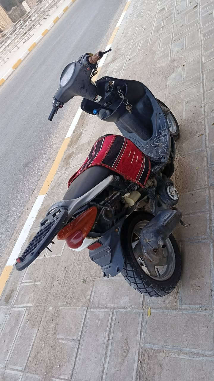 سلام عليكم من رخصت الادمن دراجه لكزز خبط نضيفه شلعه معدل مكينتها رمبه نضيفه كلش
نص هندر كابريتر خطين لايت امامي بك لايت أشاير كلها شغاله كفراتها لون ابيض اني فاتحهن شويه تعبانات عوزه باتري وكفرات سلف شغال بس باتري نقصه بيه بس ضعيف ميدير سلف تايرات جدد بلجيس بريك قفل جنطه دراجه مال كراب وين ماجان اطلع بيه  لبيع او مراوس حسب الرغبة السعر 250 مكاني حله مركز ***********
