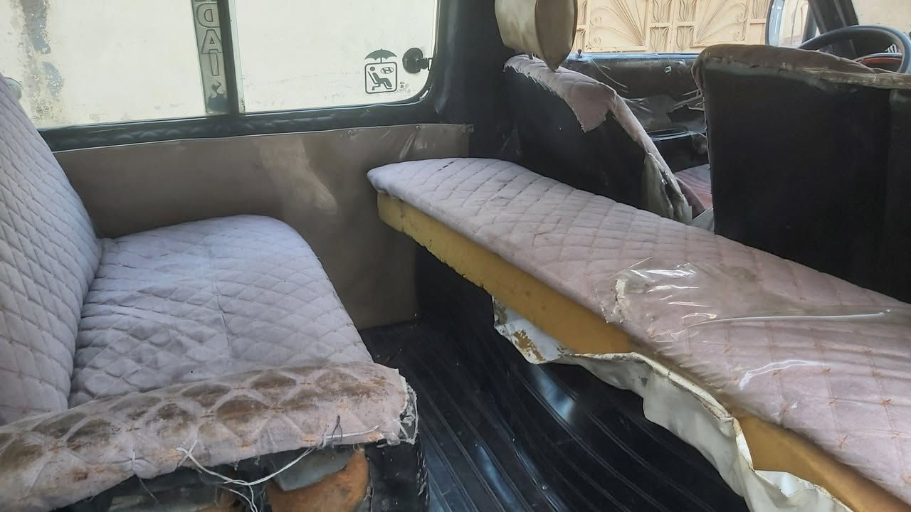 عندي كيا هونداي موديل 1995 محرك بي صرف كهربيات كله شغله هيئة صفر غرمات 900 على مشتري سعر 22 قفل من الأخير سنوية 2029.3.3 تنتهي شرط وكالة هذا رقم *********** مكاني حي بكر يم جامع البديع
