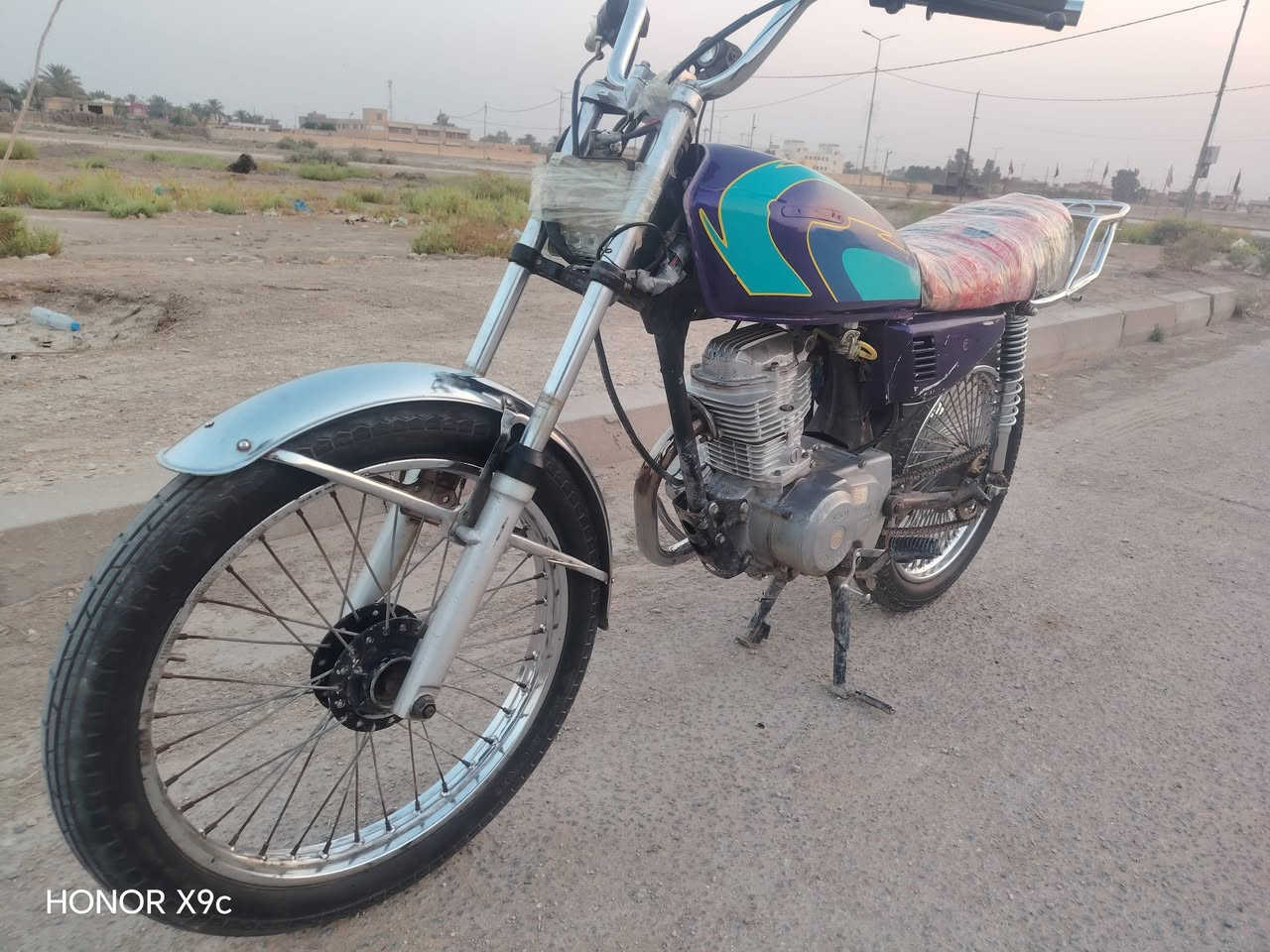 متاح اربعه كير شوفت عينك واحله من الصور لاتنقيص ولاتبخير مكينه قويه القاسم الحولي ***********

نص مكتوب في الصور:
- HONOR X9c