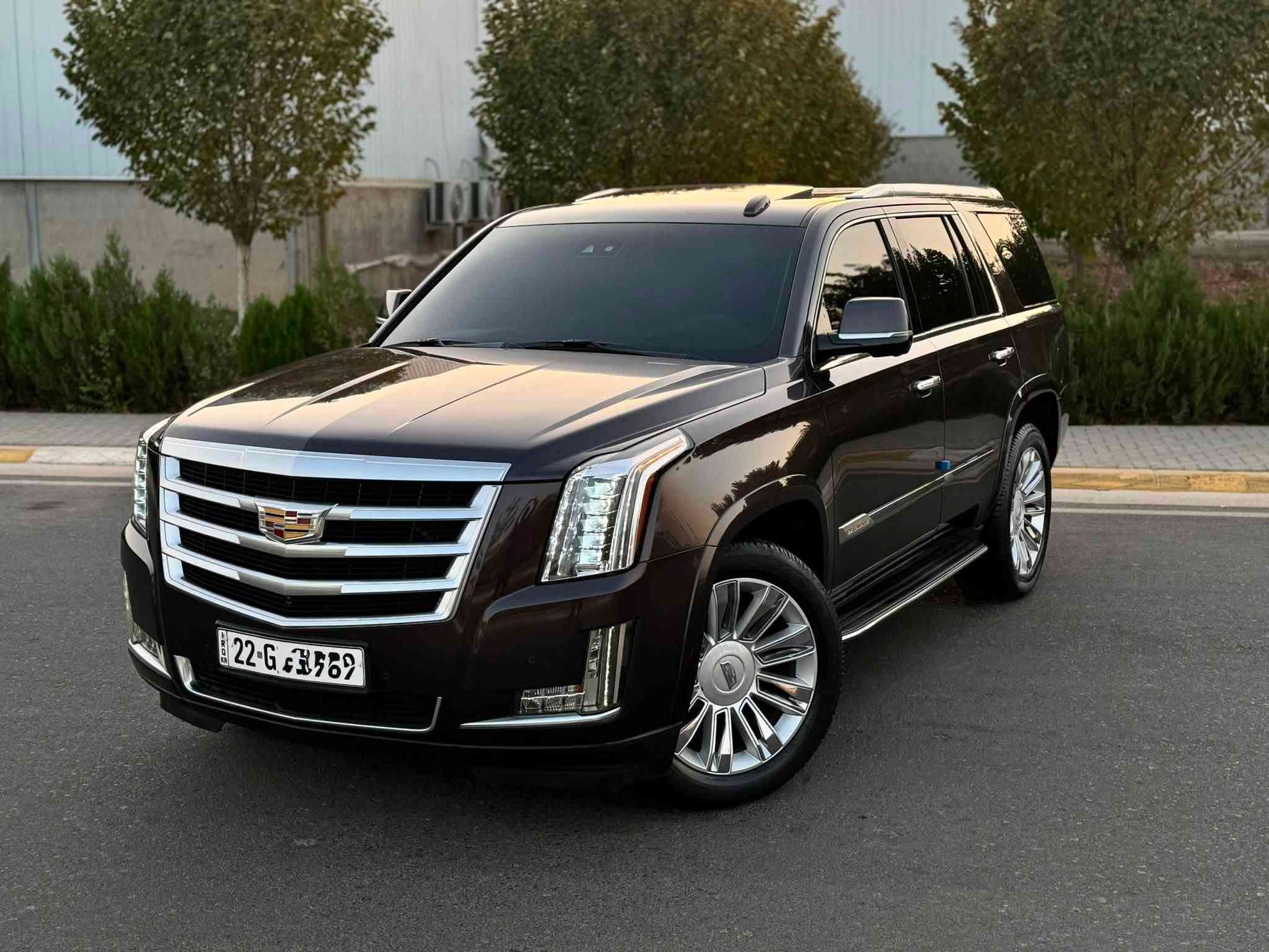 ﷽
‏                 CADILLAC ESCALADE PLATINUM 2016
▫️كاديلاك أسكاليد موديل 2016 
🔹مواصفات پلاتينيوم فول مواصفات ١/١
🔹لون مميز ( لون قهواي  )

▫️محرك V8 تمانية سلندر🔥
🔹كير و محرك بشرط
بدون صوت و بدون صرف بدون خلل
🔹ماشية  73  الف حقيقي

▫️سيارة كلين تايتل مكفولة كفالة عامة ✅
🔹مكفولة حتى دعاميات بشرط بدون صبوغ
🔹بدون صبوغ بدون شخت و بدون رصعات
🔹سيارة حيل حيلوة جديد جديد ماشاالله
🔹سيارة كل على وضع شريكة لوك لوك

▫️مواصفات پلاتينيوم
( بصمة - فتحة - فور ويل - دبل رادار  أمامي و جانبي - رادار خط طريق - داتاشو - خمس كاميرات - صندوق شفت - سقف DVD - شغال - شحن موبايل - قاصة - كشن جلد مساج - كشن تتفيئة و تبريد - كشن و ستيرن خزن - كشن هزاز - تبريد مركزي - لايت ليد و زينون بيلادي - حصاص أمامي و خلفي - مراي شفت - بعد هواي مواصفات )

◽️اربع تاير ويل جديد ويل بيلادي حجم 22
🔹سيارة شرط بدون اى نواقص گير و محرك و حدادي و كاهرباى كولة بشرط
🔹سنوي و رقم و هزة جديد سنوي بأسمي
🔹 نفسي يوم / تحويل و كاله حاظر
🔹 مكان_🌆 سليماني

◽️سعر_ 314$ 
◽️موبايل_ ***********
____________________________________
