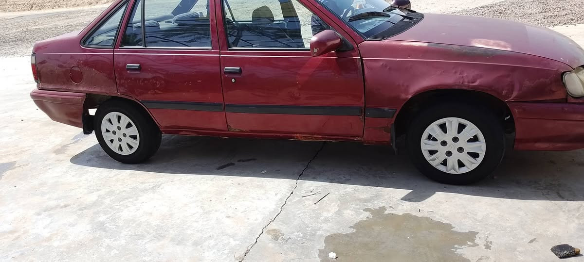 دايو لمنز 94رقم بغداد انكليزي تحويل مباشر كير محرك كهربائيات كلها جاهزه السعر 24 $ عنوان الحمدانيه  ***********
