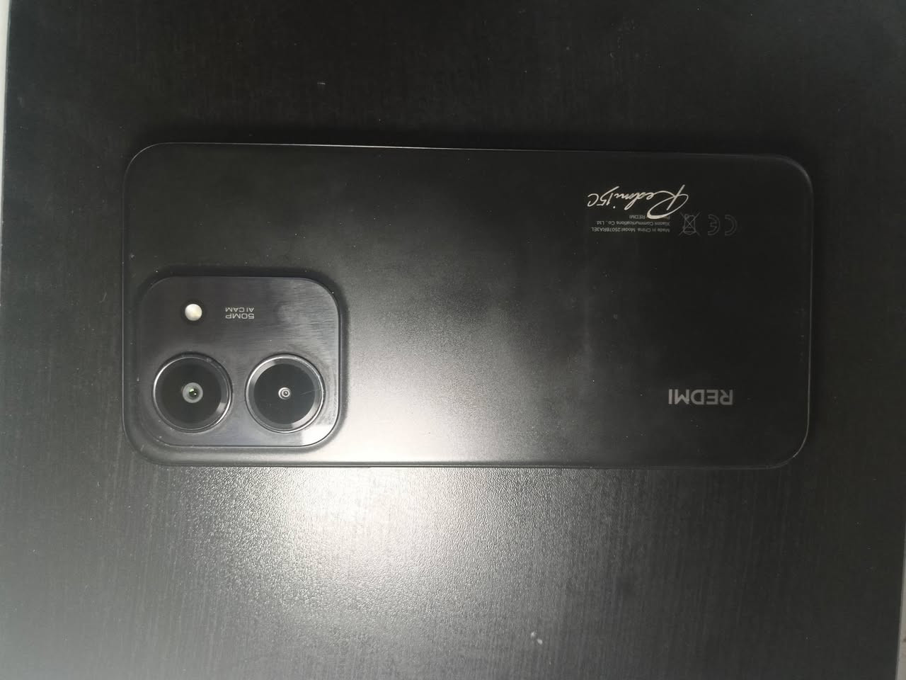 📱 للبيع Redmi 15C – 256GB
ياخذ دبل سيم كارت و رام  ✨
🔹 الكاميرا الرئيسية: 50MP AI Camera
🔹 كل الجهاز شغال و مكفول 
السعر /150 الف

نص مكتوب في الصور:
- 14 Vo WiFi ill ٨:٤٨ Xiaomi HyperOS REDMI 15C اسم الجهاز ٣,٩ج.ب/٢٥٦ج.ب التخزين 3.0.306.0.WBNMIXM.C07 إصدار نظام التشغيل 16 BP2A.250605.031.A3 Android إصدار Android 2026-08-01 Android تحديث أمان نظام التشغيل المواصفات والمعلومات التفصيلية النسخ الاحتياطي والاستعادة الدعم