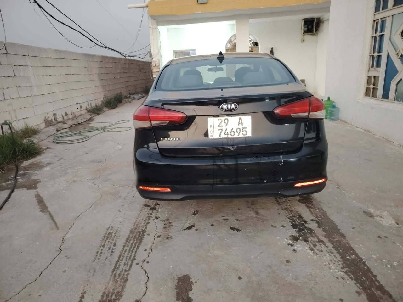 مرحبا
فورتي مديل ١٨  سياره حلوه وجاهزه رقم واسط بسمي  وارد أمريكي ماشيه ١٠٠ ألف 
مكينه ٢٠٠٠ دوش السعر ١١٢   *********** سونار مرفق بلمنشور
