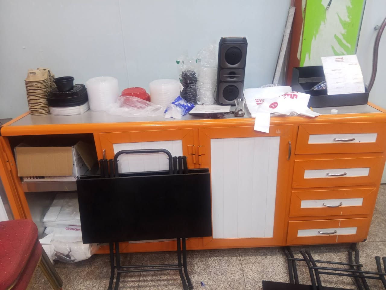 بيع غراض مستعمله
ميز الاصفر 
جهاز مال ريزو علي البخار 
اثنين جداري كبار 
كونفيره 
*********** واتساب فقط
