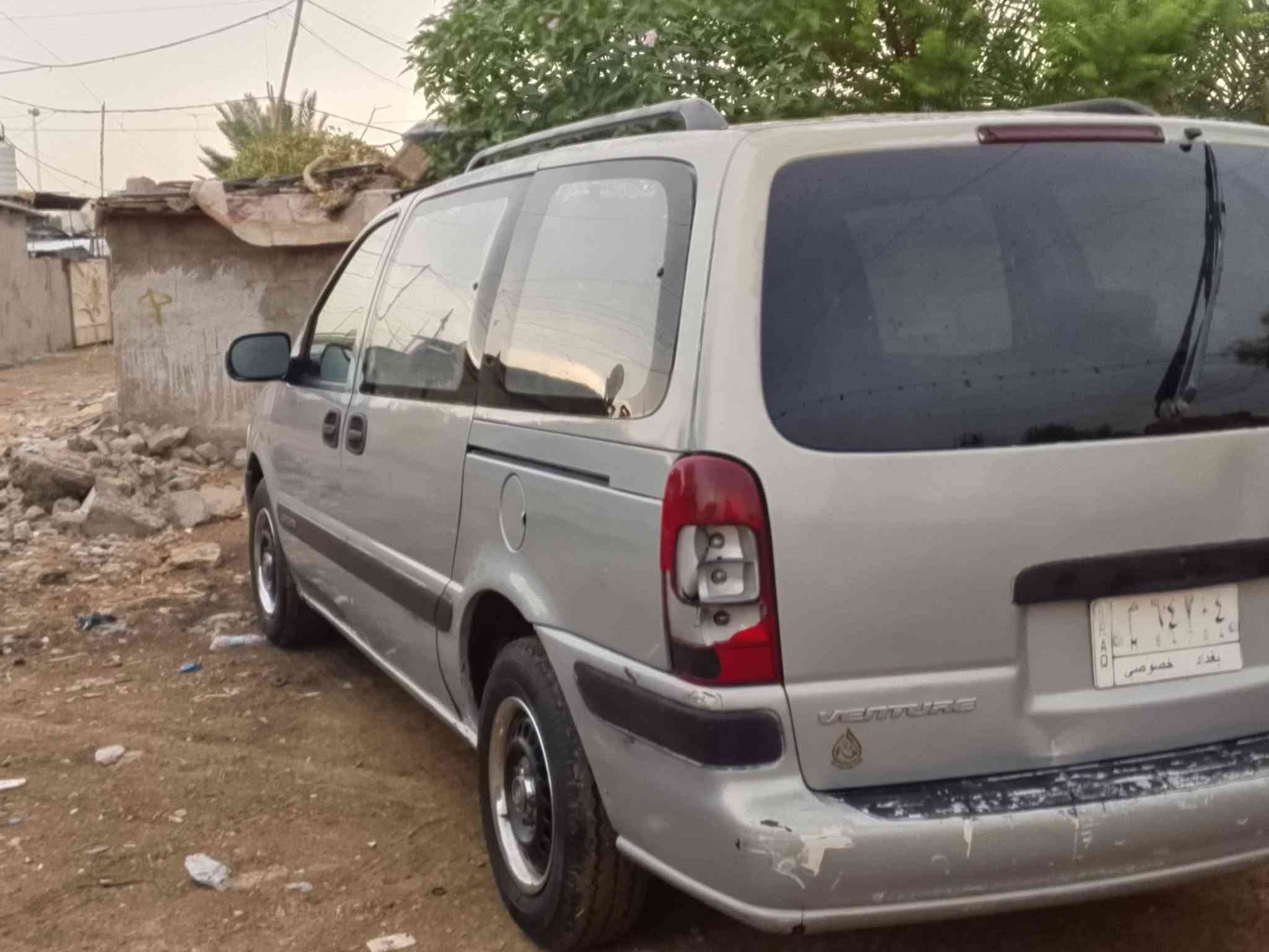 سلام عليكم سياره شوفر ليت فنچر موديل 2000 سياره. حلوه كشرها نضيف تخم تاير كهربائيات شغاله كير نضيف مكينه نضيفه بيها كازكيت بس شغاله تحويل ثاني يوم أبيع سعر 20 ورقه رقم بغداد الماني مكاني بغداد الزعفرانية رقم ***********

