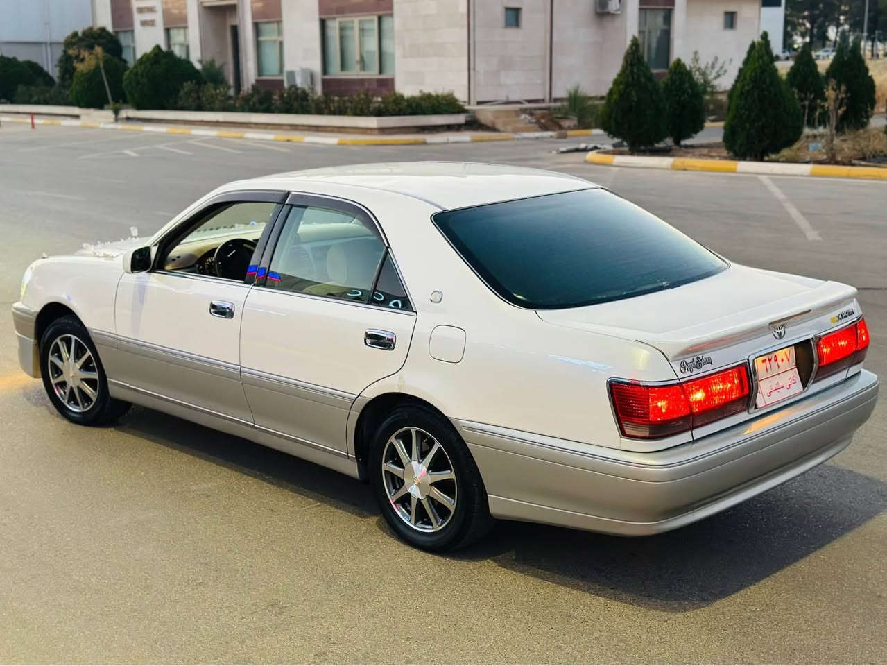 مەلیکە ساخ ساخ
٢٠٠١ ناوکارتۆن
پێشی ئەبووعیون دوای کریستاڵ
٢ دوگمەی تراکشن
ویلی نەجمە تایەی لۆک
چاڵوشوختو قوپاوی نییە
گێڕومەکینەو تەبرید بەشەرت
باڕکۆدی و کۆدی بەشەرت
یەک پارچەو پەڵەیەکی ئەورپا بۆیاخ
سعری کۆتای ٥٥ گەڵا
*********** Singapore
