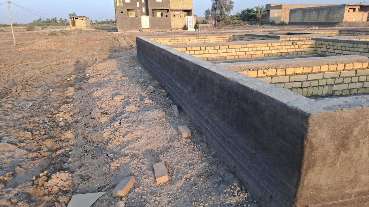 السلام عليكم بتلو 100 متر
حي التربيه الاحبيليه  معروض ب 40   التفاصيل بابفديو
